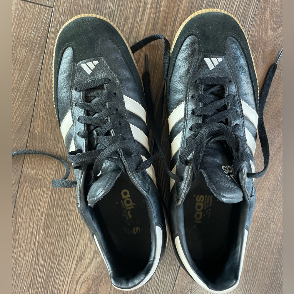 Men’s sambas